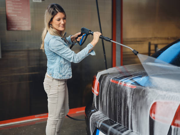 Pressure Washing Contractors in Dewitt, IA