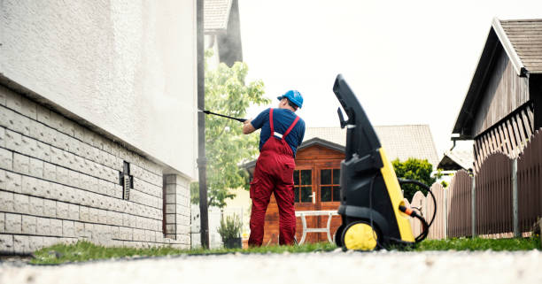 Best Pressure Washing Contractors  in Dewitt, IA